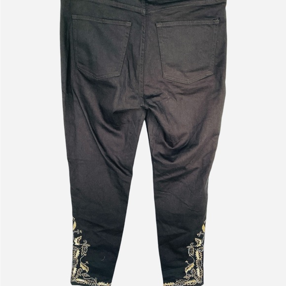 Nwt- RALPH LAUREN, BLACK EMBROIDERED PANT, SIZE: 8 MSRP $185 - Picture 9 of 9